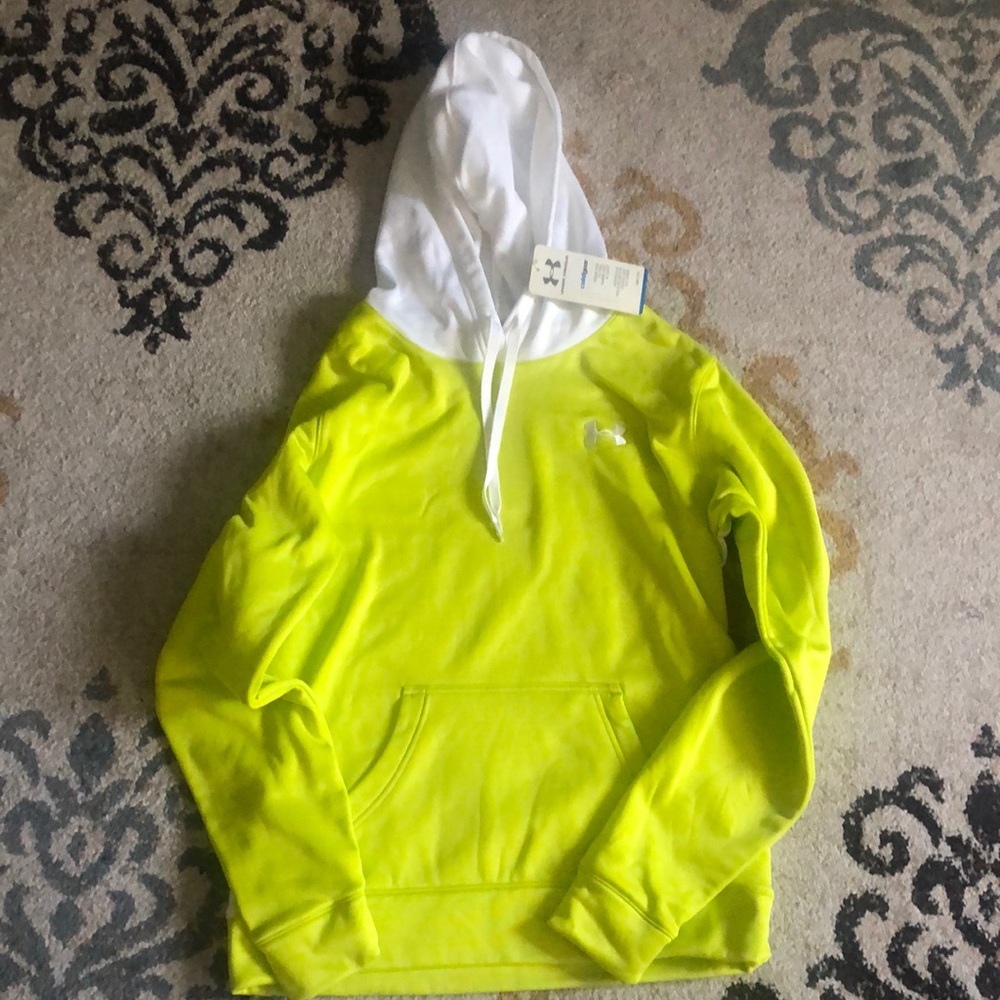 Women’s under armour cold gear light hoodie. Size small